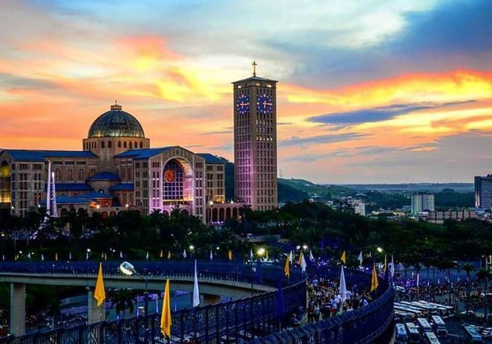 Aparecida_Basilica_Santuario_Nacional_-_Bruno_Castilho_Meon-970577