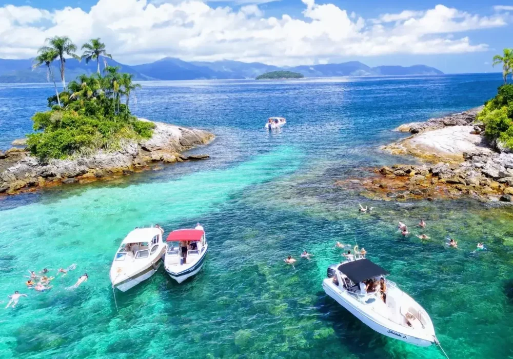Lancha-angra-dos-Reis-e1719439274448